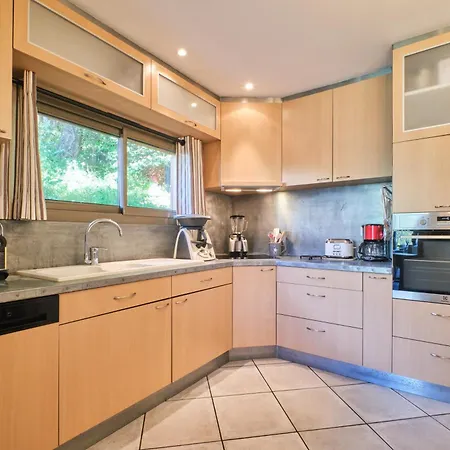 7 Couchages - Jacuzzi Apartment *