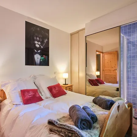 7 Couchages - Jacuzzi Apartment *